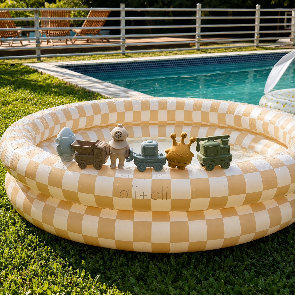 Ali+Oli Two-Ring Inflatable Kiddie Pool (Tan Checkers)
