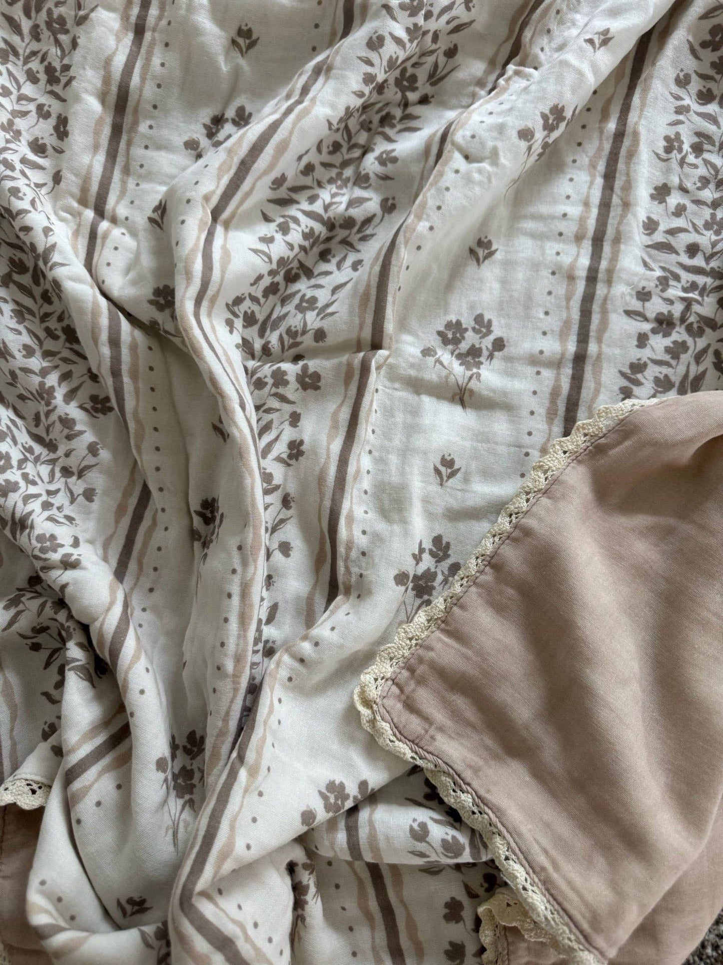 Lettie Floral 6 Layer Gauze Blanket