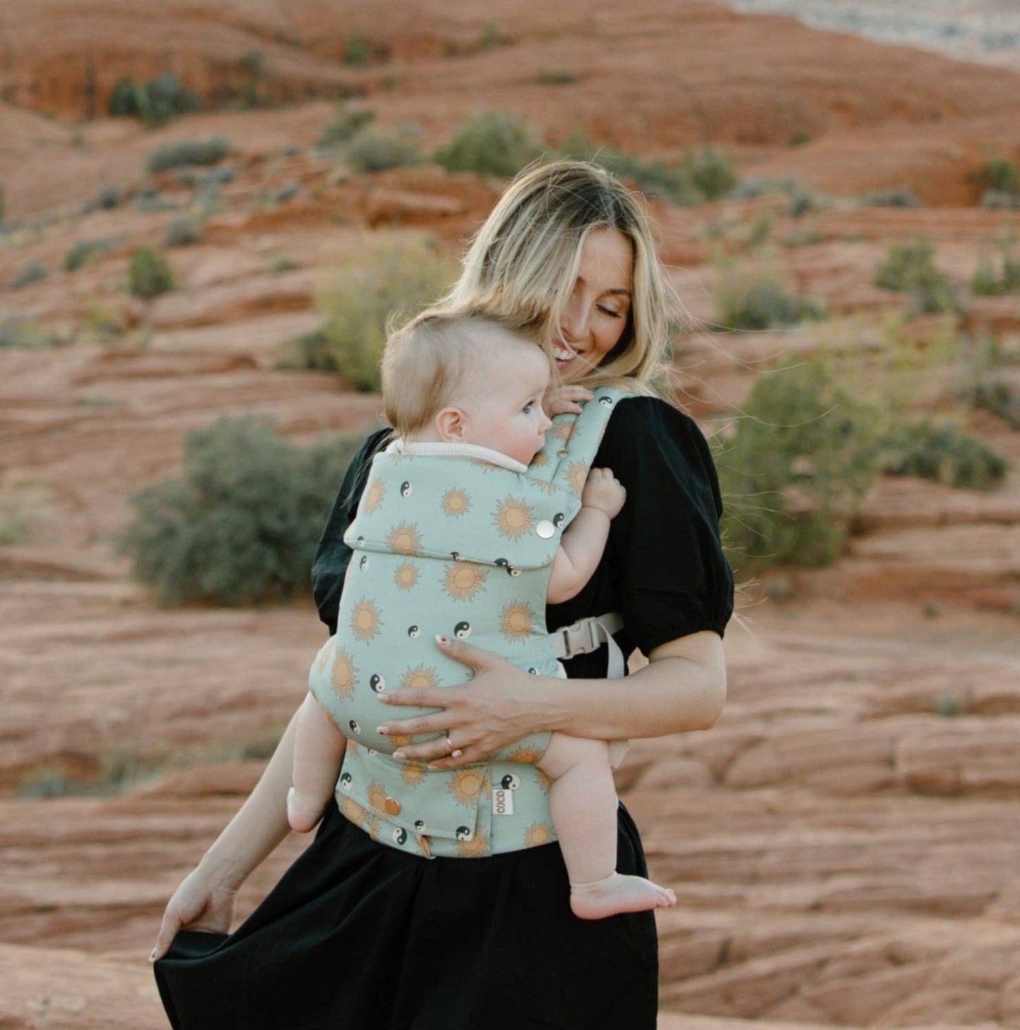 Coco Soleil-Baby Carrier With A Pocket
