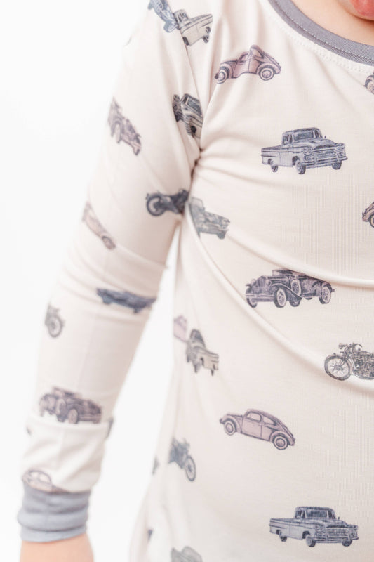 Bamboo Two Piece Pj Set in Sunday Drive
